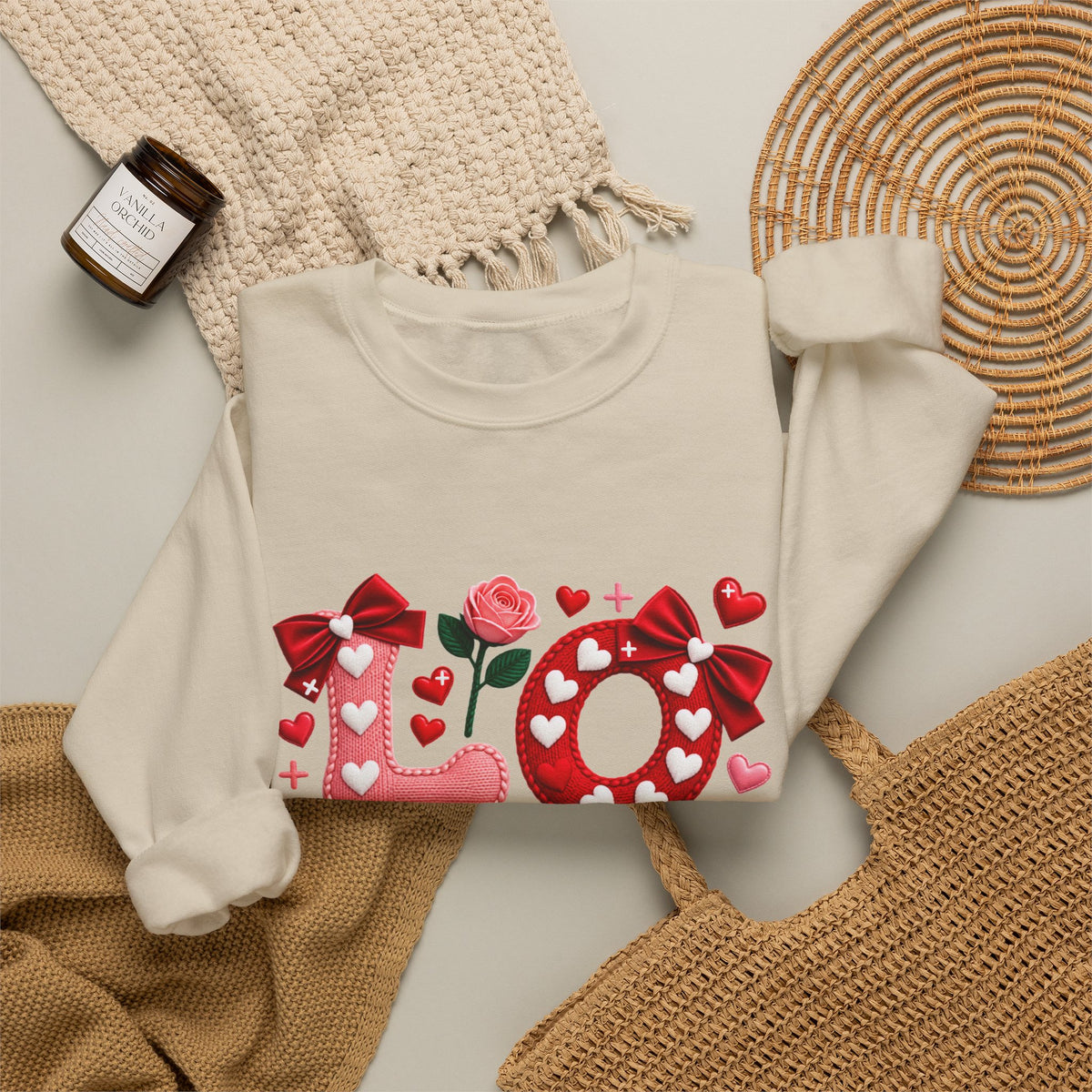 LOVE Graphic Crewneck Sweatshirt – Cozy Romantic Gift