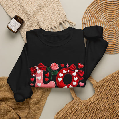 LOVE Graphic Crewneck Sweatshirt – Cozy Romantic Gift
